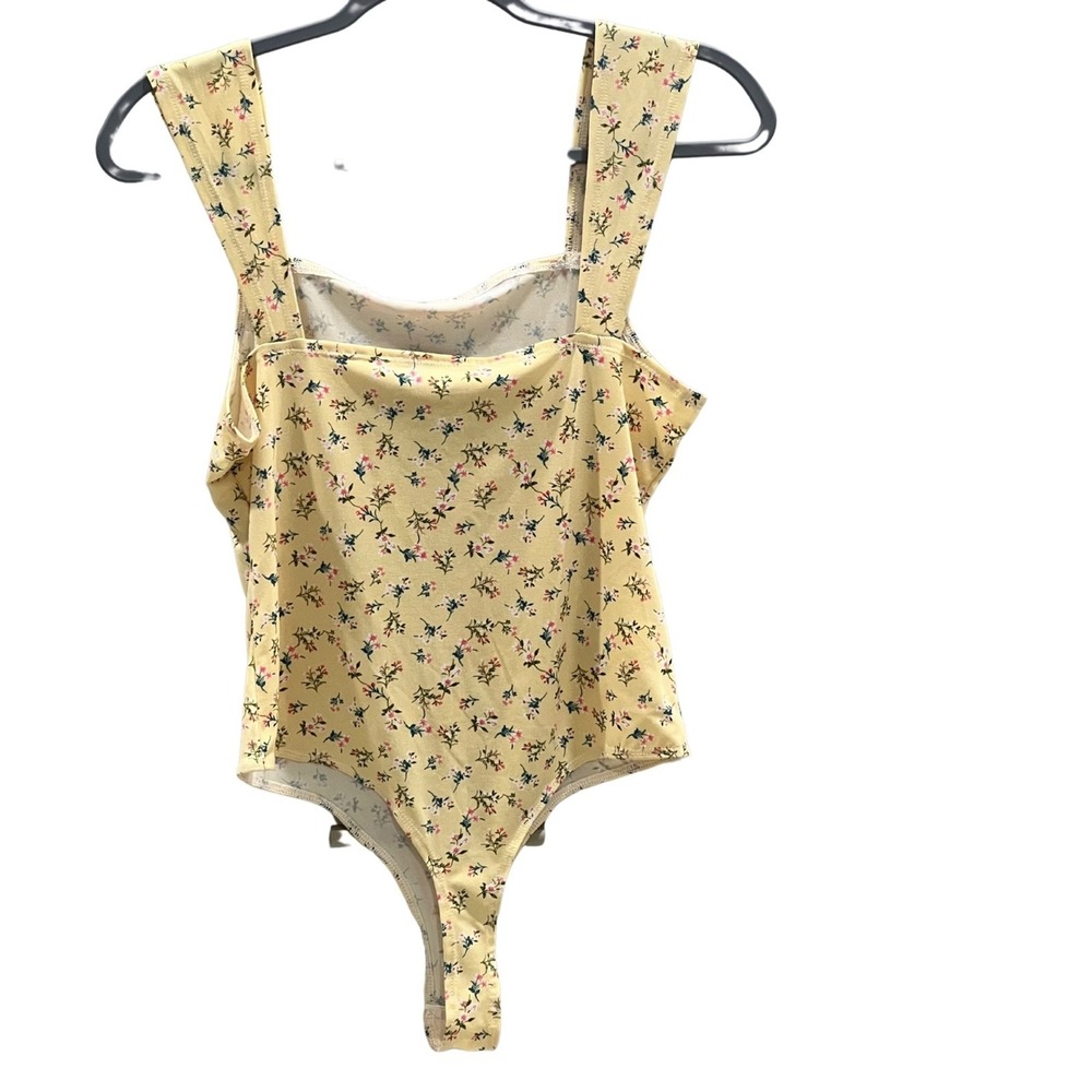 BCBG Generation Flower Yellow Bodysuit - Picture 5 of 9